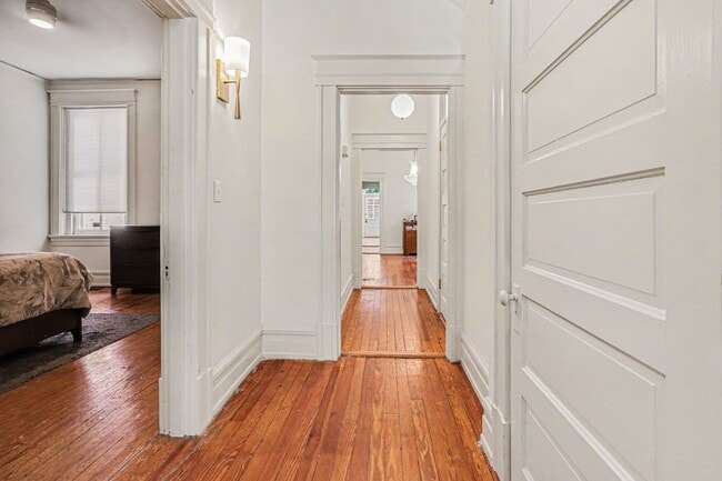 Photo - 2713 W Grace St Unit 1