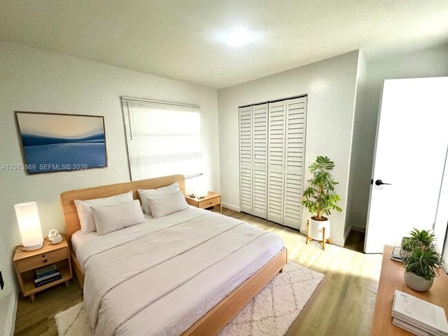 Photo - 888 NE 132nd St Unidad 206