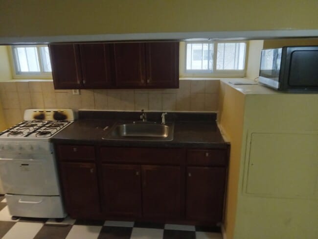 Photo - 144-39 158th St