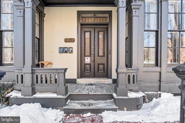 Photo - 418 N 32nd St