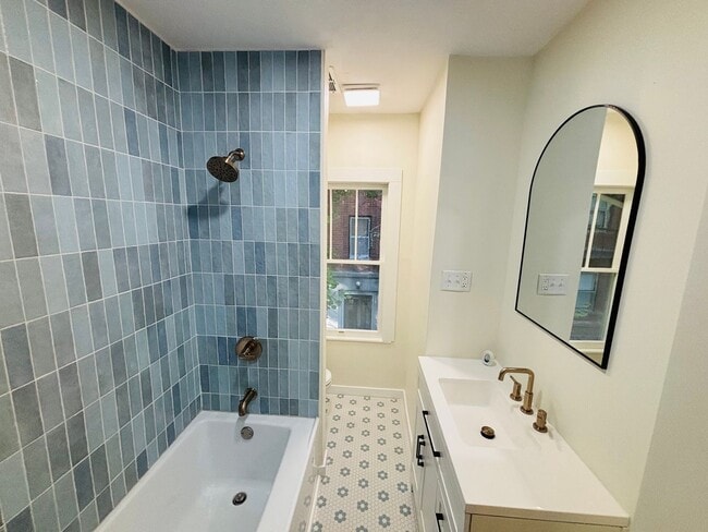 Photo - 119 S Belmont St