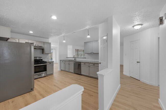 Photo - 22307 Silver Morning Cir