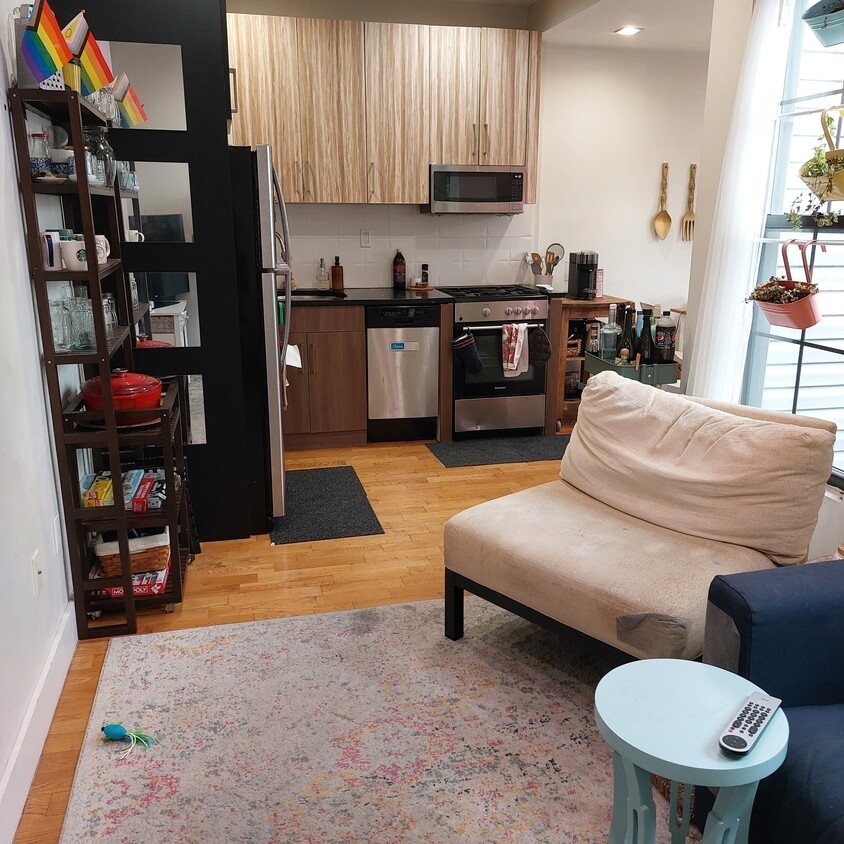 Photo - 118 Kingsland Ave (Brooklyn, NY)