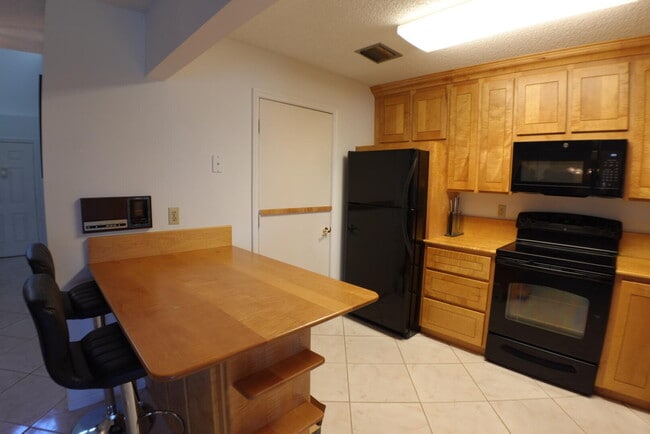 Photo - 2274 Discovery Cir W