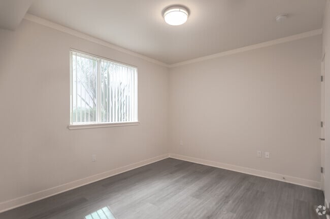 Vista NoHo Luxury Apartments