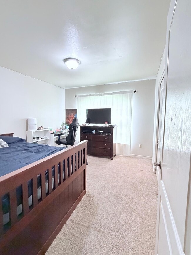 Photo - 4565 Osborne Ave