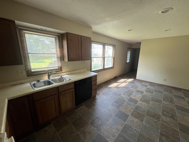 Photo - 3322 Glendale Ave