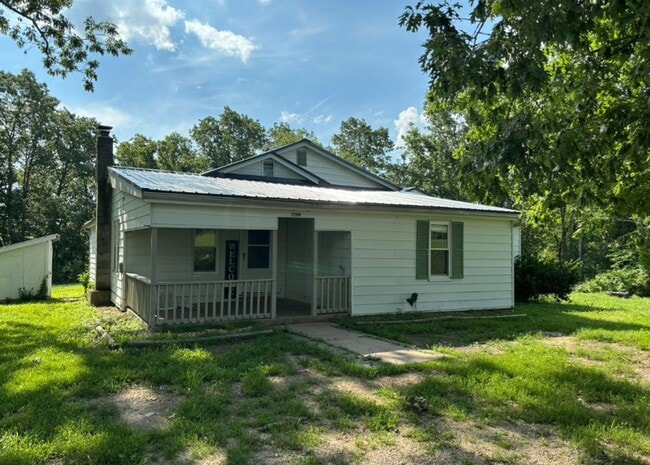 Building Photo - Beautiful Move in ready House!