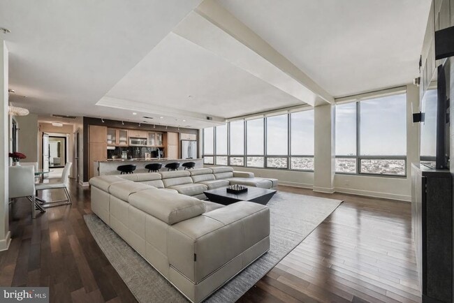 Building Photo - 675 President St Unit 2709