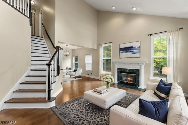 Building Photo - 2 Rider Terrace