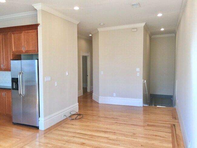 Photo - Handsome, Recently Renovated, 3BR/2BA Pac ...