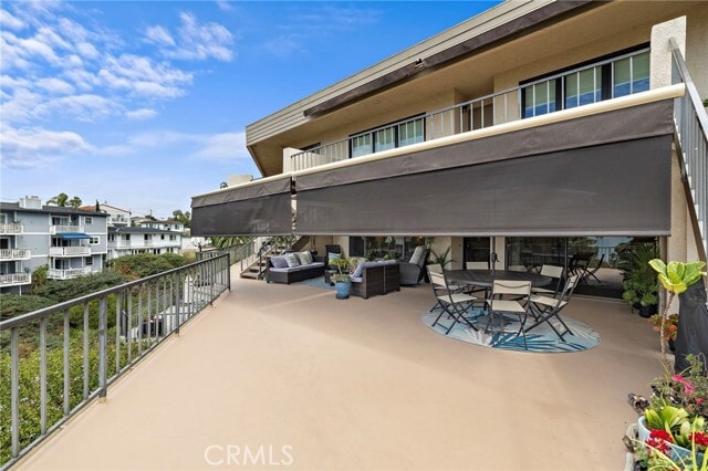 320 Encino Ln Unit 2