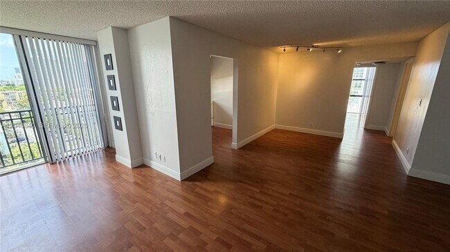 17021 N Bay Rd Unit 914