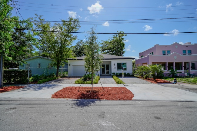 Building Photo - 112 NW 24th Ct Rental