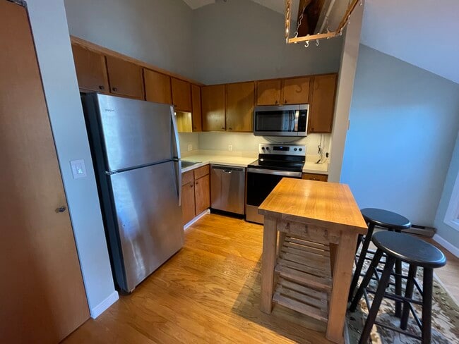 Photo - 269 Commercial St Unit 5F