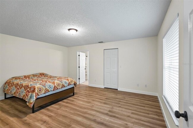 Photo - 64 Radcliffe Dr