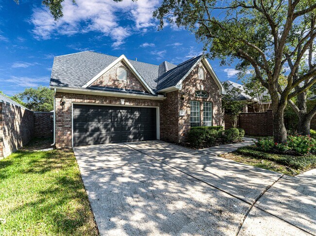 Photo - 5407 Lake Pl Dr