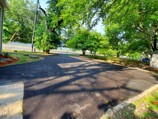 Photo - 640 Donaldson Ave