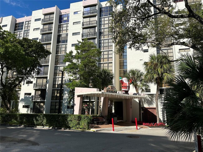 Photo - 16919 N Bay Rd Condominio Unidad 304