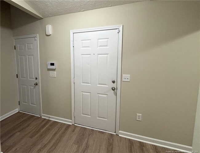 Photo - 5334 Holland Park Ave