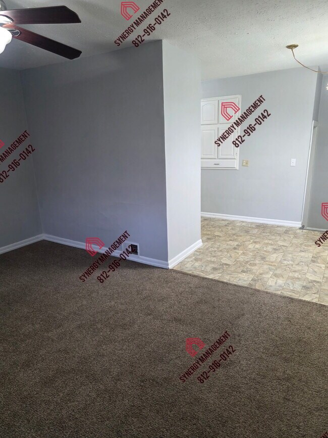 Photo - 821 Stanley Ave