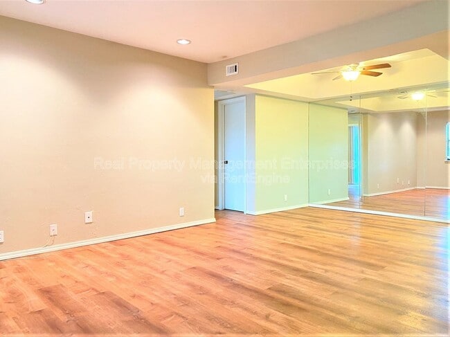 Photo - 11431 Springhollow Rd Unit 1305