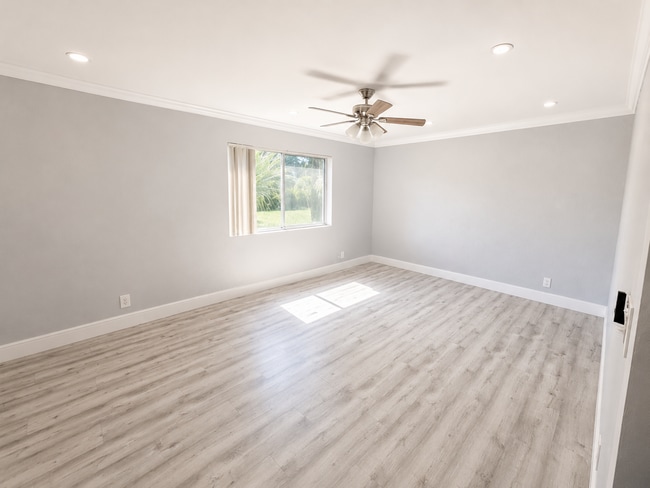 Photo - 2148 Sherwood Forest Blvd