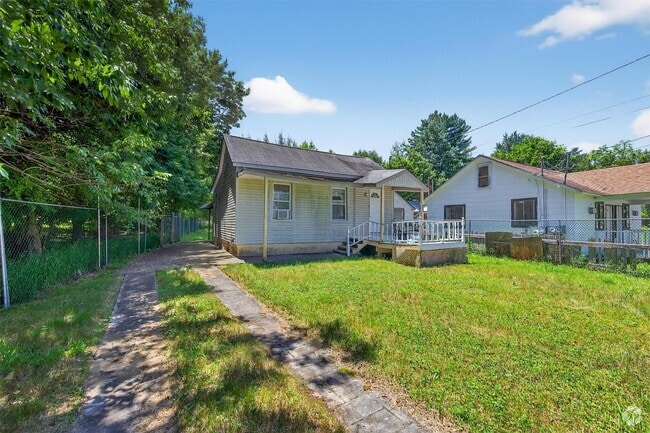 Building Photo - 11 Dillon Rd Rental
