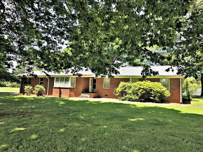 Photo - House Athens/Limestone County 4BR/2BA with 2 car garage