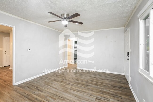 Photo - 2036 W Kessler Blvd N Dr