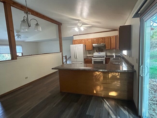 Photo - 38910 N Kenmore Rd