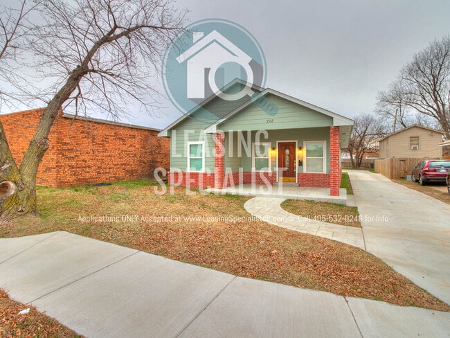 Photo - Central Norman 4 Bed 3 Bath House Ready fo...