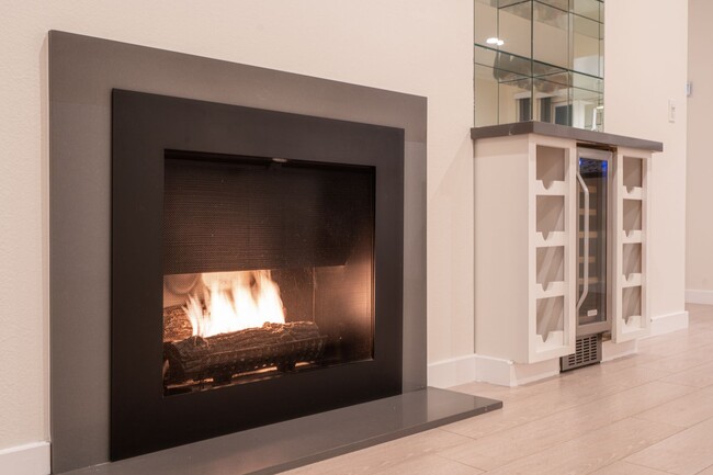 Photo - Holmby Street Luxury Investments LLC