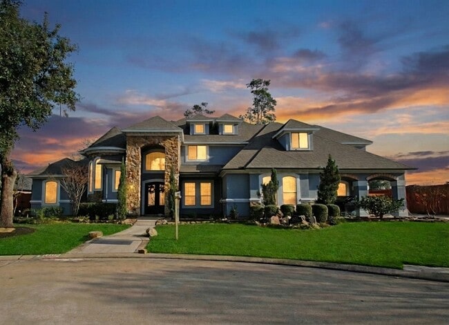 Photo - 15823 Medina Lake Ln