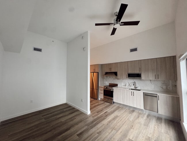 Photo - 413 NW 6th St Unit A