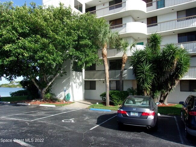 Building Photo - 300 Columbia Dr Unit 3202 Rental
