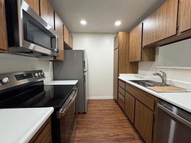 1Bd/1Ba Condo in Gated Huntington Beach Co... - 1Bd/1Ba Condo in Gated Huntington Beach Co...