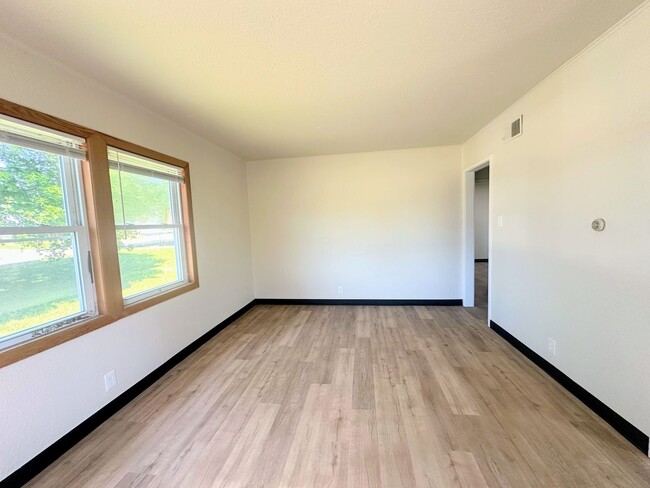 Building Photo - 3313-3315 Pompon Street Unit 3315