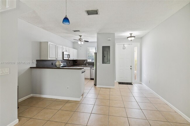 Photo - 5758 NW 48th Ave