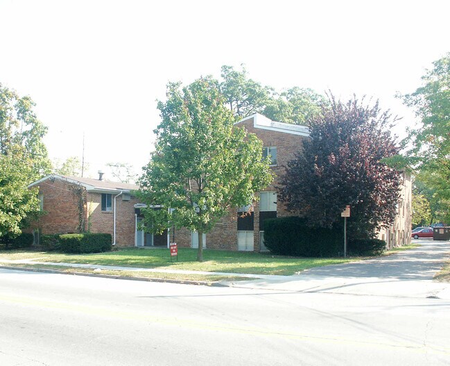 Building Photo - 2345 W North Bend Rd