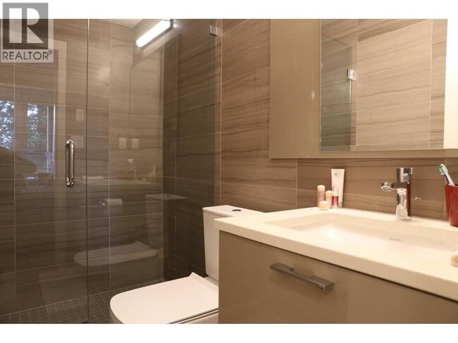 Photo - 4488 Cambie St. Unit 306
