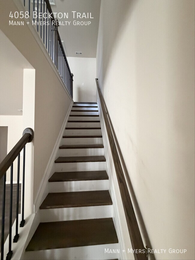 Photo - 4058 Beckton Trl