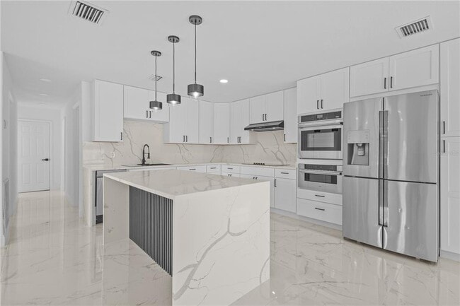 Photo - 6001 Tampa Shores Blvd