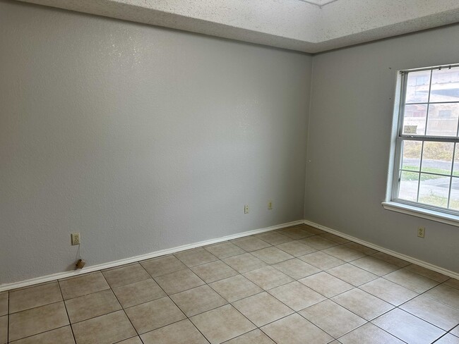 Photo - 1821 W Portales Dr Unit 4