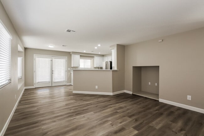 Photo - 1832 Fan Fare Dr