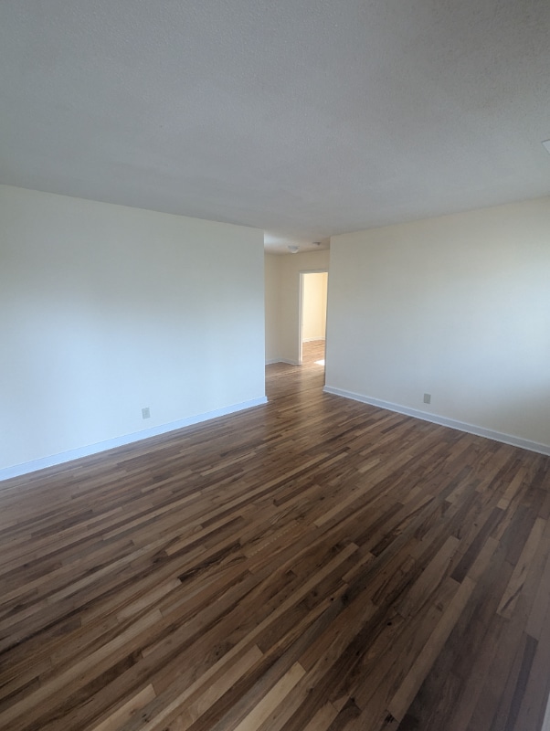 Photo - 4 Maple Leaf Ct