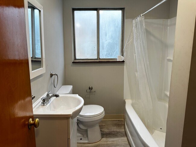 Photo - 2501 Arlington Ave Unit 1 First Floor