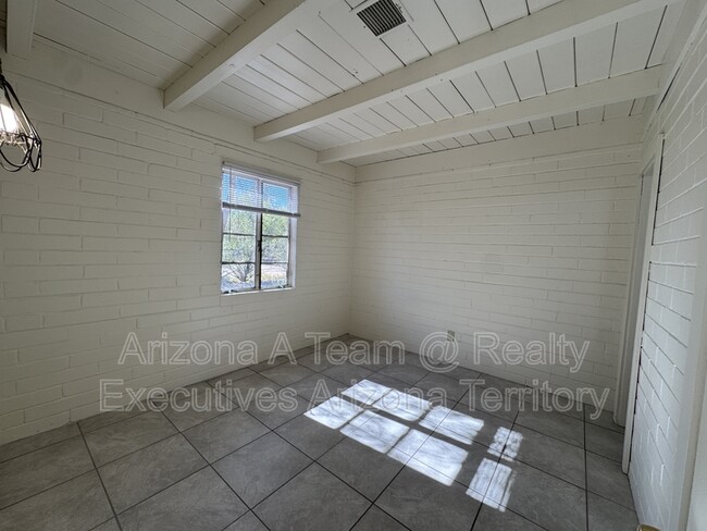Photo - 2631 N Fontana Ave