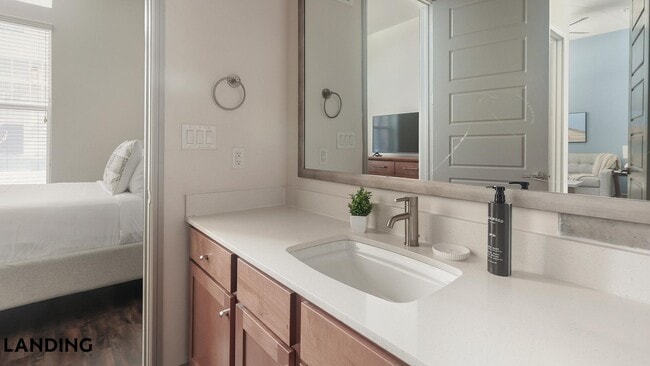 1711 Caroline St Unit 111
