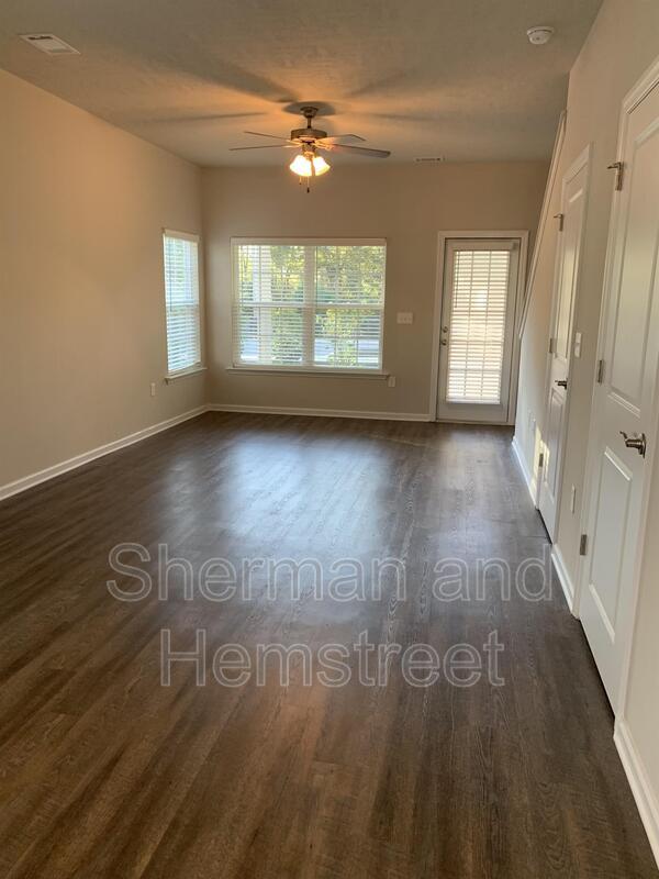 Photo - 604 Dobhill Ln Unidad 604